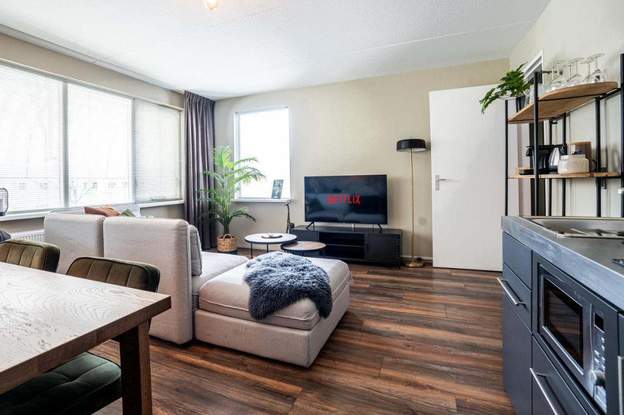The Lion King - 6 Person Linked Apartment With Roof Terrace Groningen Exterior photo